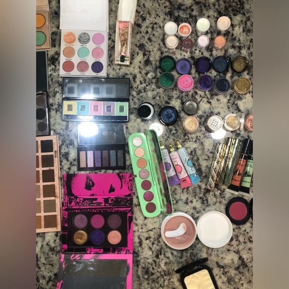 Selling bundle misc beauty bundle. Not selling separately. - Picture 2 of 5